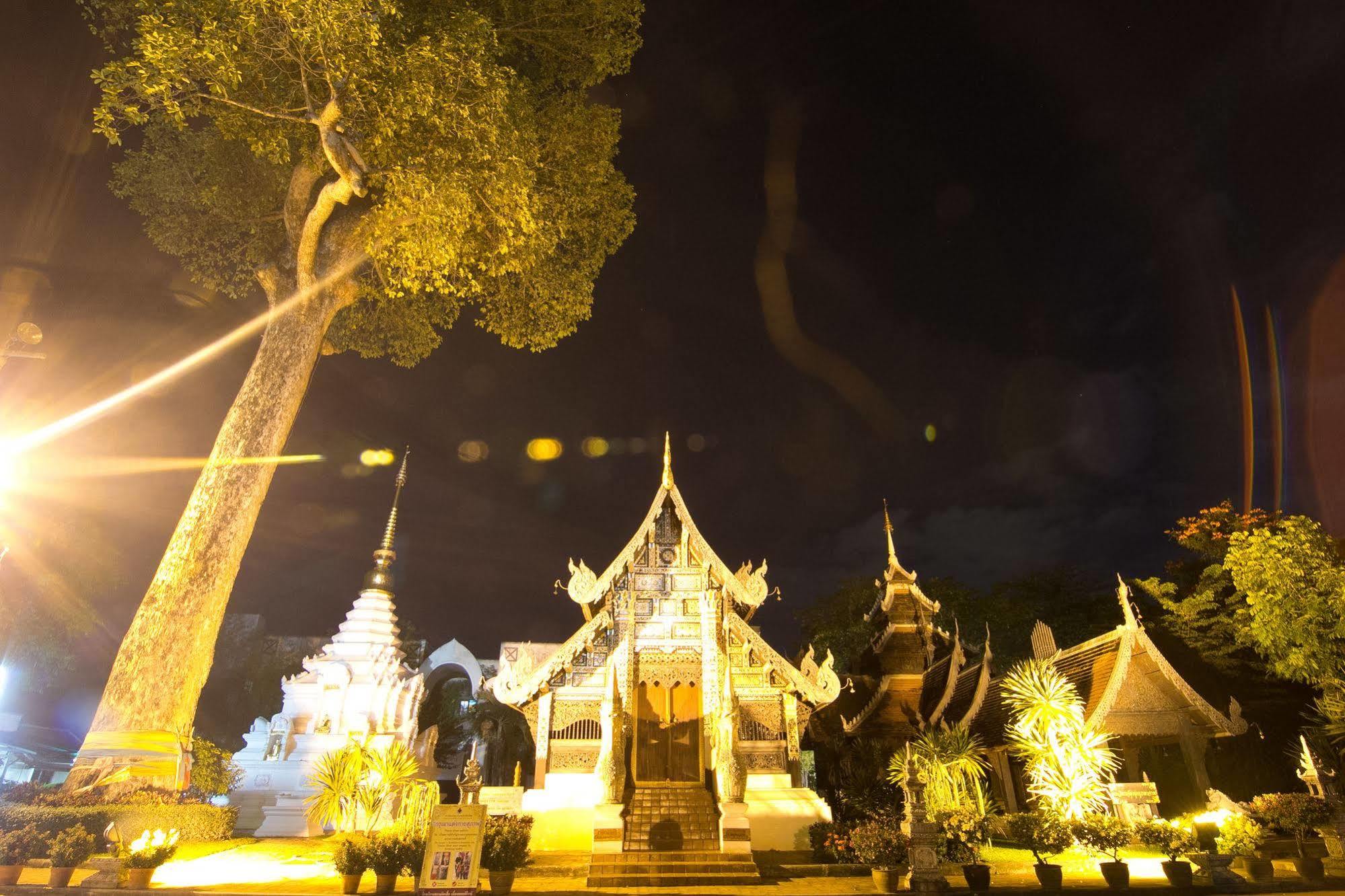Phoothawee House Hotel Chiang Mai Buitenkant foto