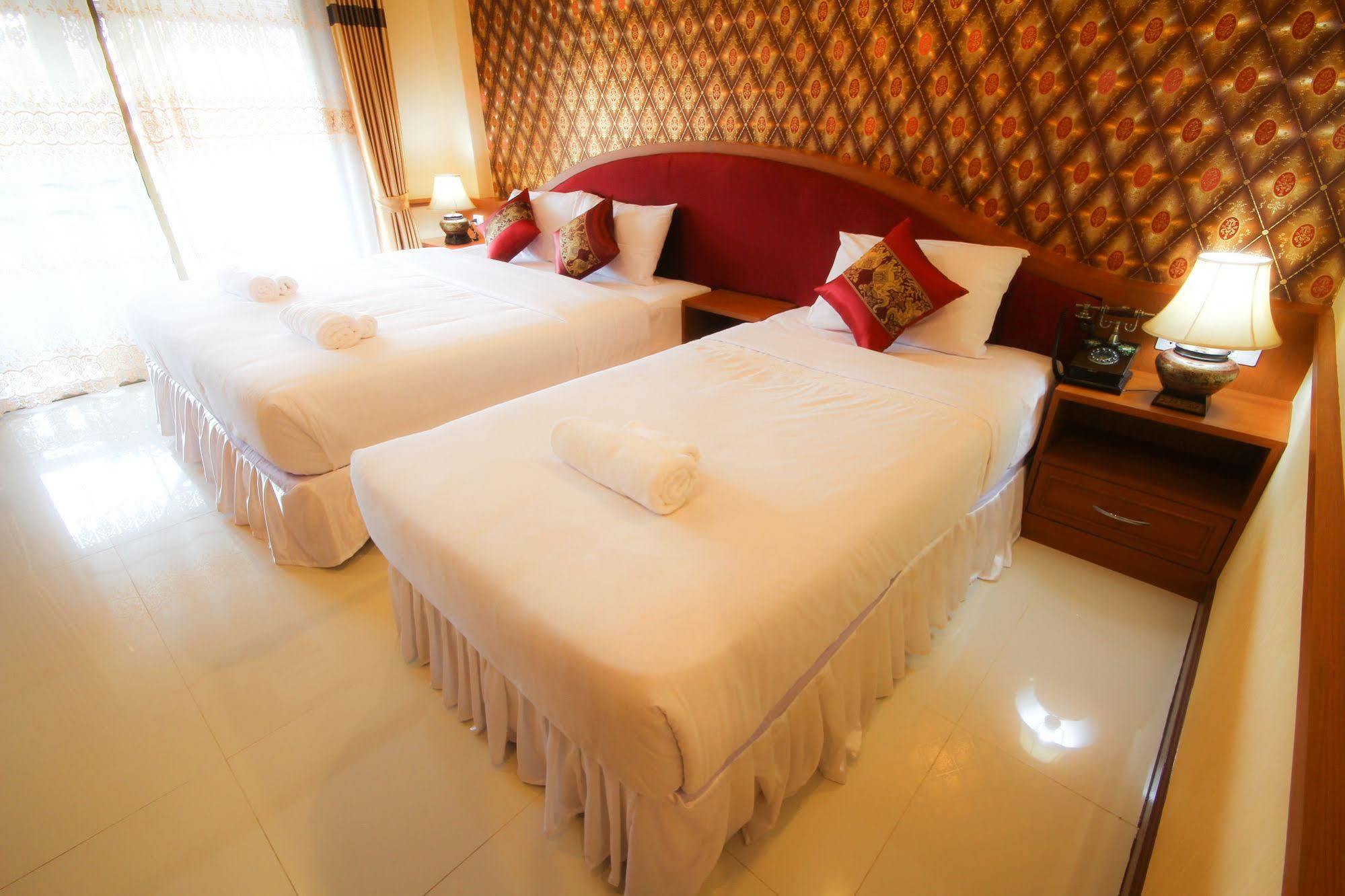 Phoothawee House Hotel Chiang Mai Buitenkant foto