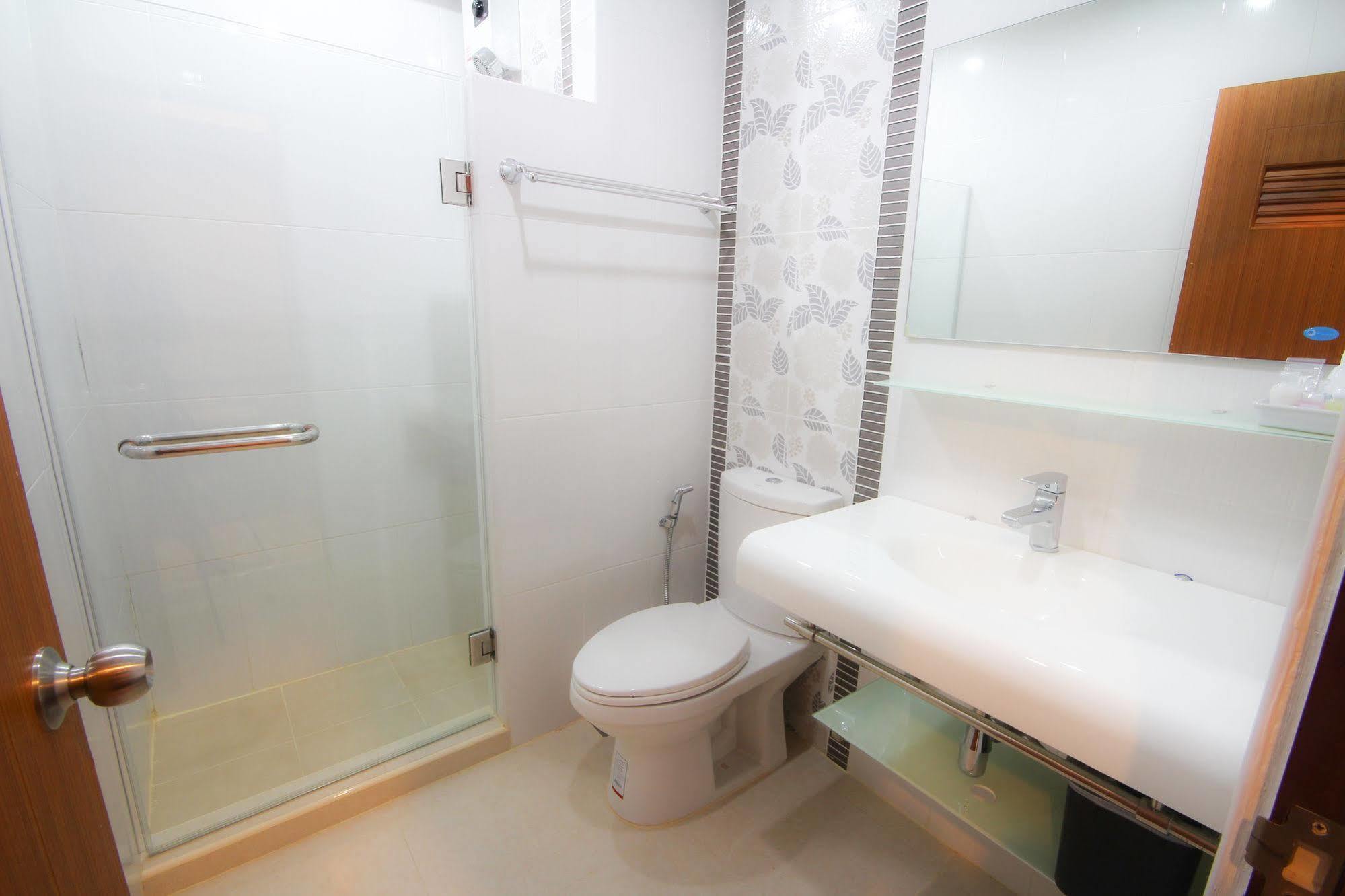 Phoothawee House Hotel Chiang Mai Buitenkant foto