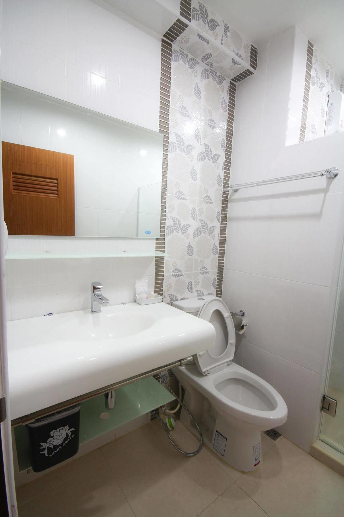 Phoothawee House Hotel Chiang Mai Buitenkant foto