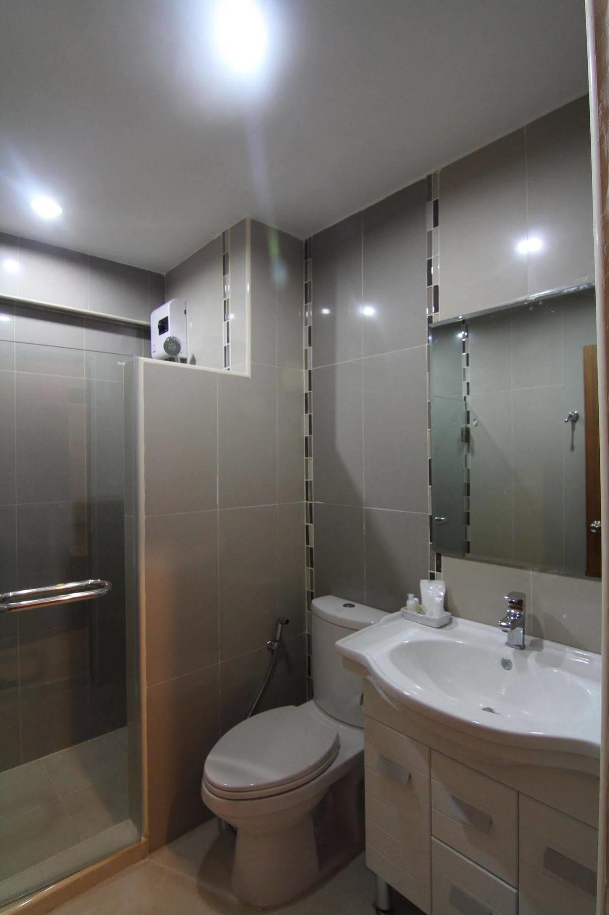 Phoothawee House Hotel Chiang Mai Buitenkant foto