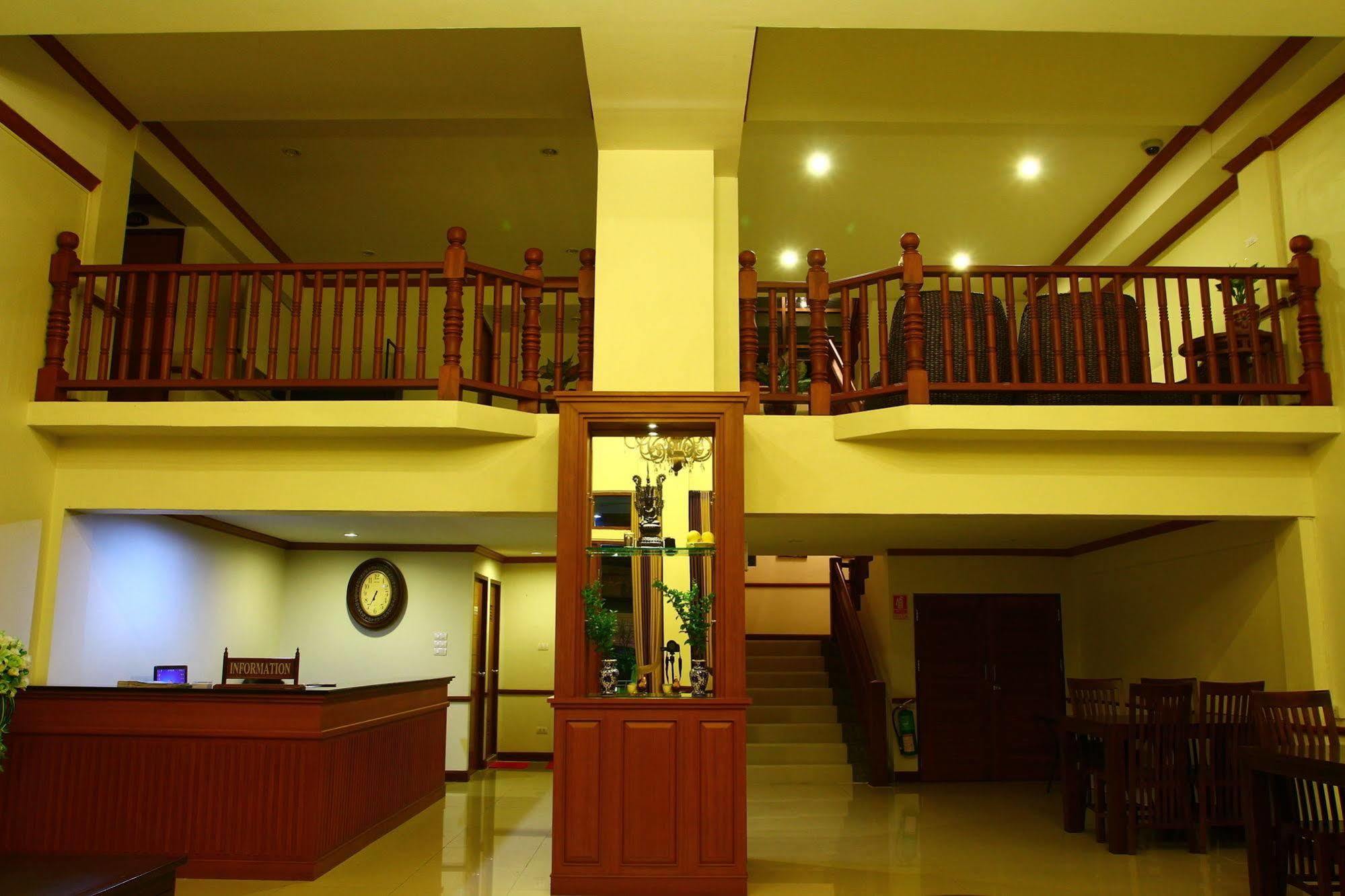 Phoothawee House Hotel Chiang Mai Buitenkant foto
